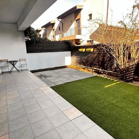 Otopeni Airport Apartment With Private Garden מראה חיצוני תמונה