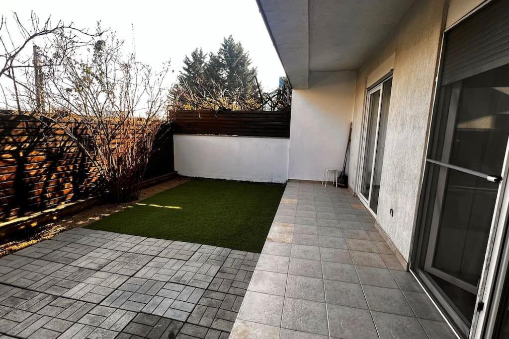 Otopeni Airport Apartment With Private Garden מראה חיצוני תמונה