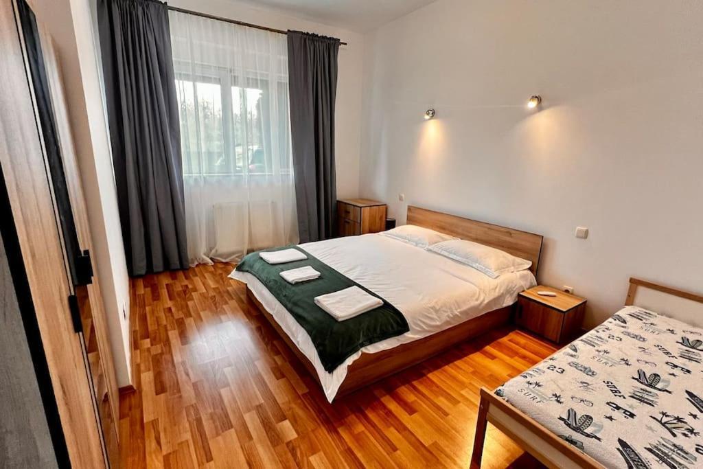 Otopeni Airport Apartment With Private Garden מראה חיצוני תמונה